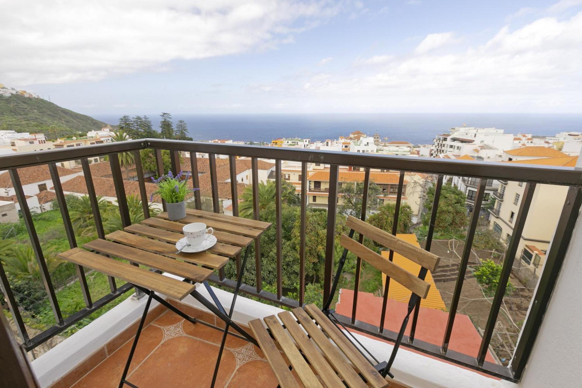 Rooftop View Escape - 1 Minute To Center And Fast Wi-Fi - Special Low Season Price For May And June Ікод-де-лос-Вінос Екстер'єр фото