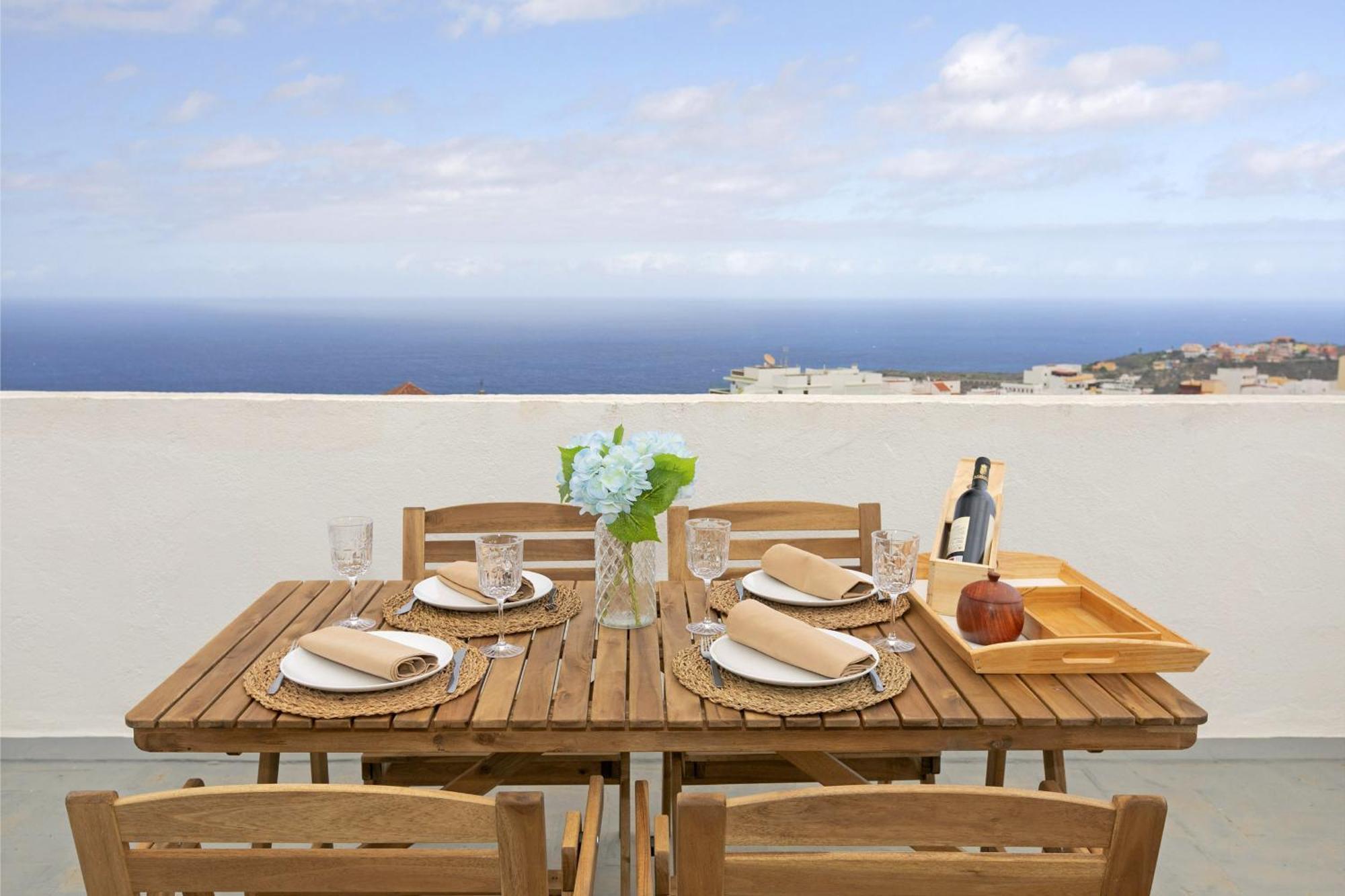 Rooftop View Escape - 1 Minute To Center And Fast Wi-Fi - Special Low Season Price For May And June Ікод-де-лос-Вінос Екстер'єр фото
